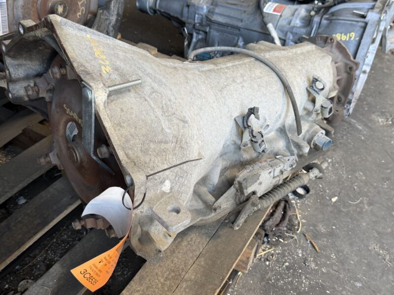 0000113167_0.jpg Used 1995 Chevrolet Suburban 2500 4L80E Transmission Assembly