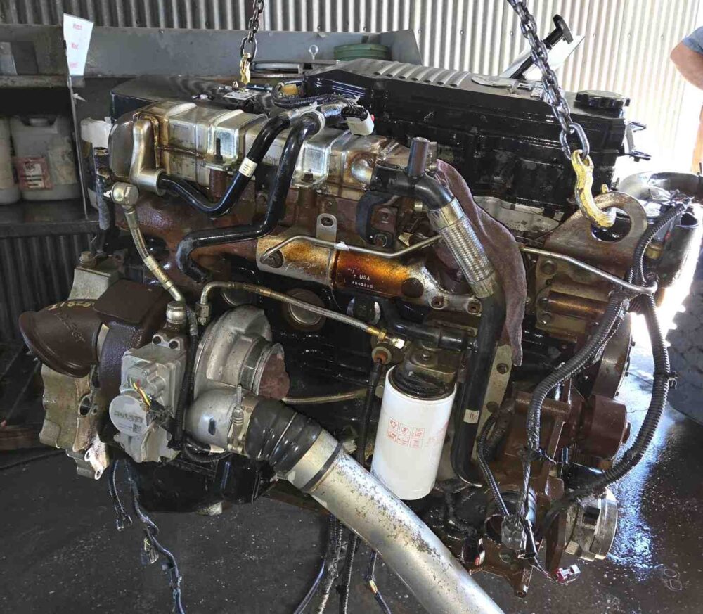 0000128420_2.jpg Used 2010 Dodge Ram 2500 6.7L Cummins Engine Assembly