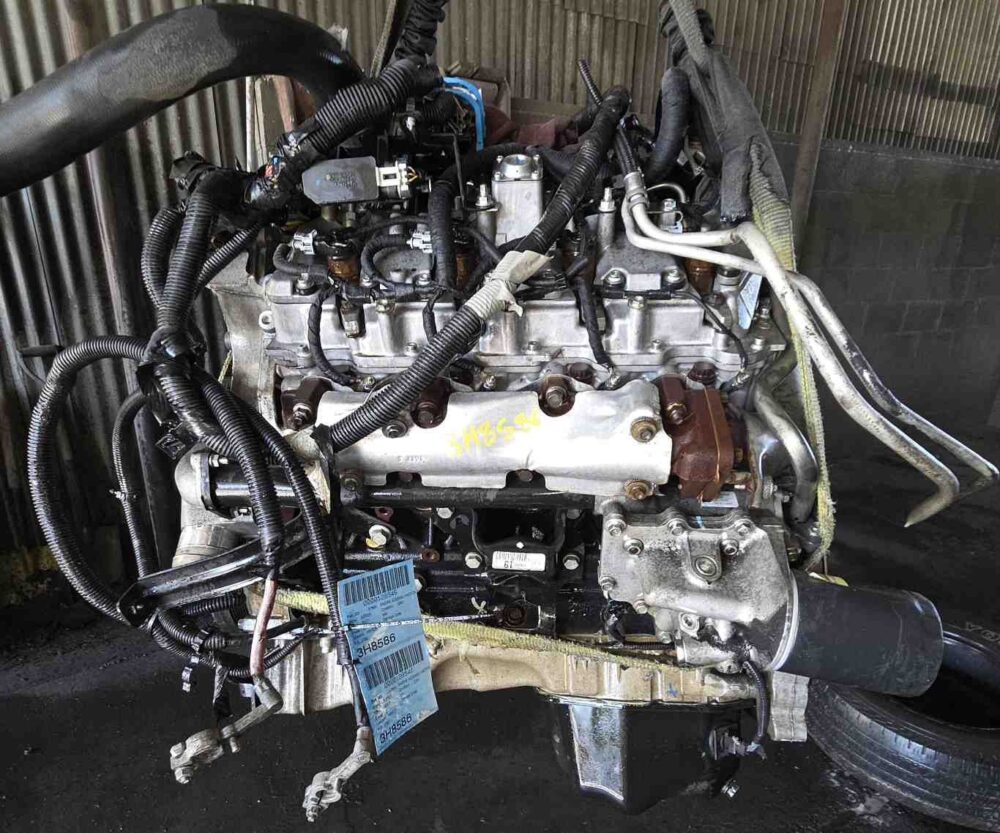 0000128546_3.jpg Used 2007 GMC Sierra 2500 LMM Duramax Engine Assembly