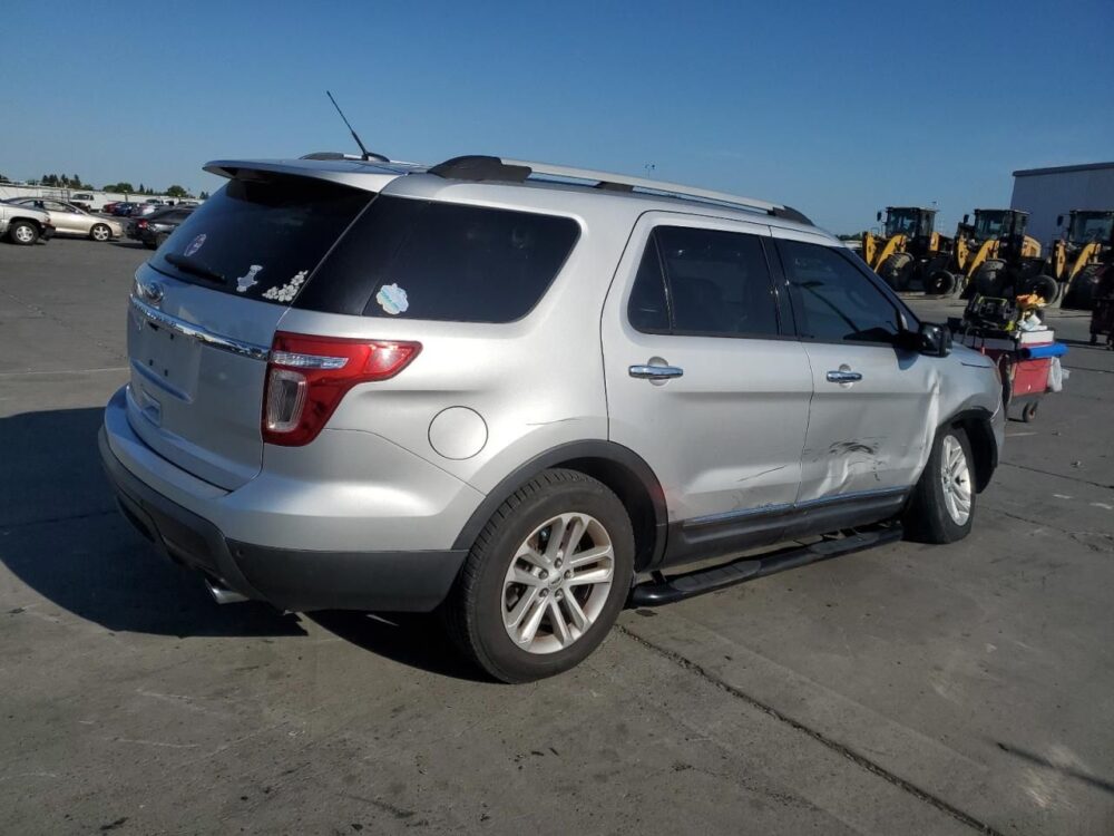5H8817_7.jpg Used 2015 Ford Explorer Air Tube / Resonator