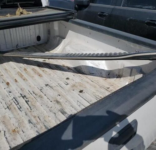 3L8639_2.jpg Used 2010 Ford F-250 Super Duty Battery Tray RH