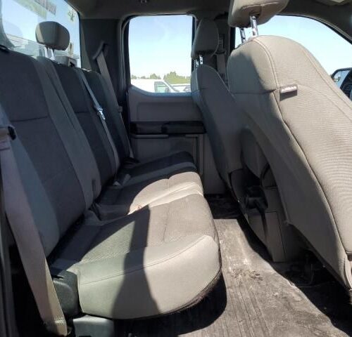 4G8710_11.jpg Used 2016 Ford F-150 Front Door Latch RH