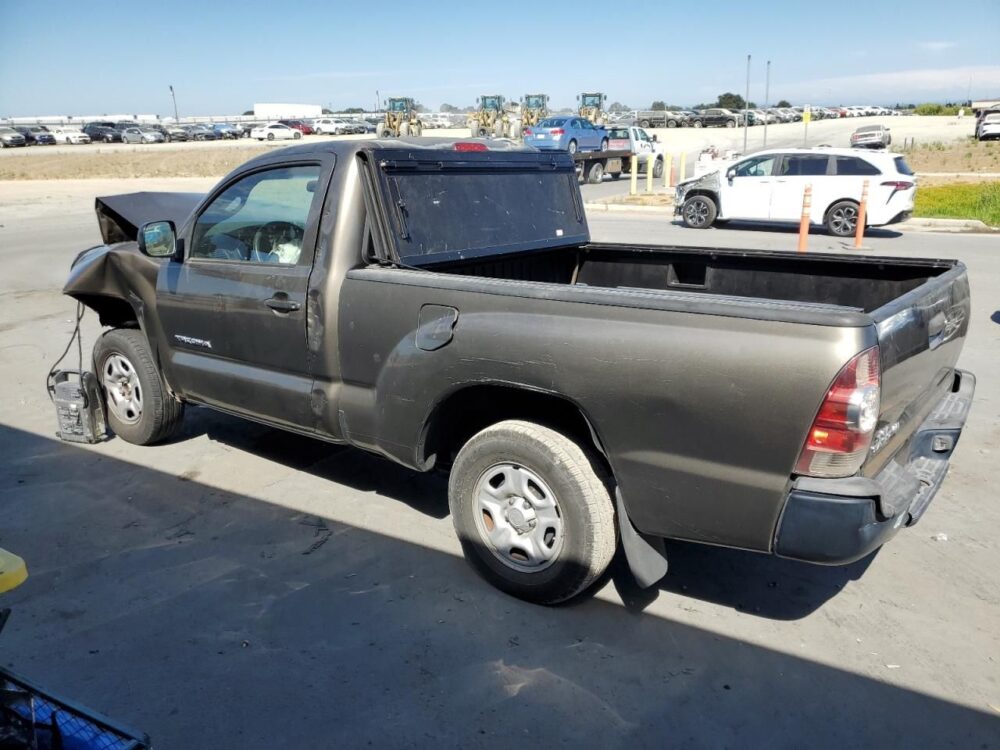 5H8816_5.jpg Used 2009 Toyota Tacoma Cowl Vent Panel