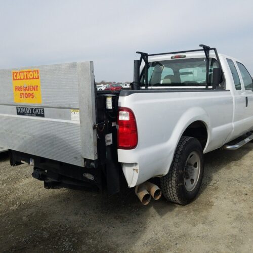Used 2008 Ford F-250 Super Duty Spindle Knuckle Front LH