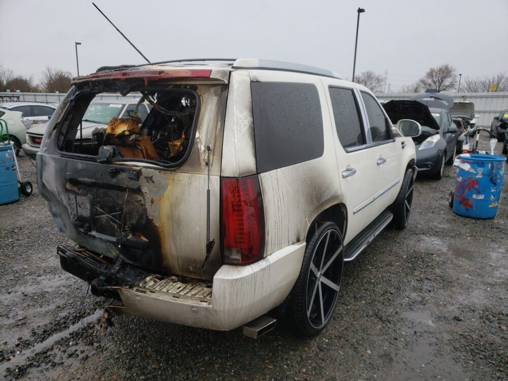 1C8212_4 Used 2007 Cadillac Escalade Air Bag LH 25917968