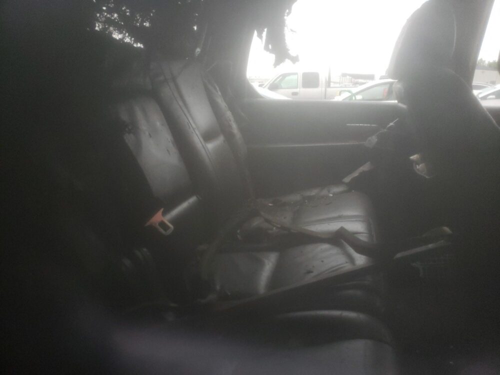 1C8212_6 Used 2007 Cadillac Escalade Air Bag LH 25917968
