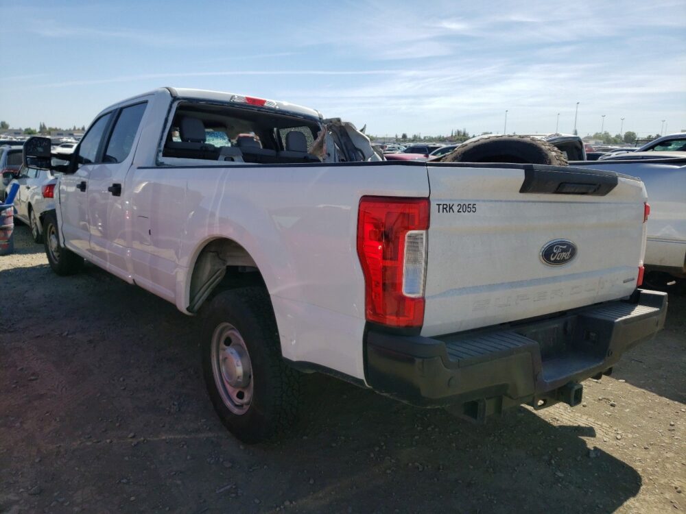 Used 2017 Ford F-250 Super Duty Axle Assembly Rear