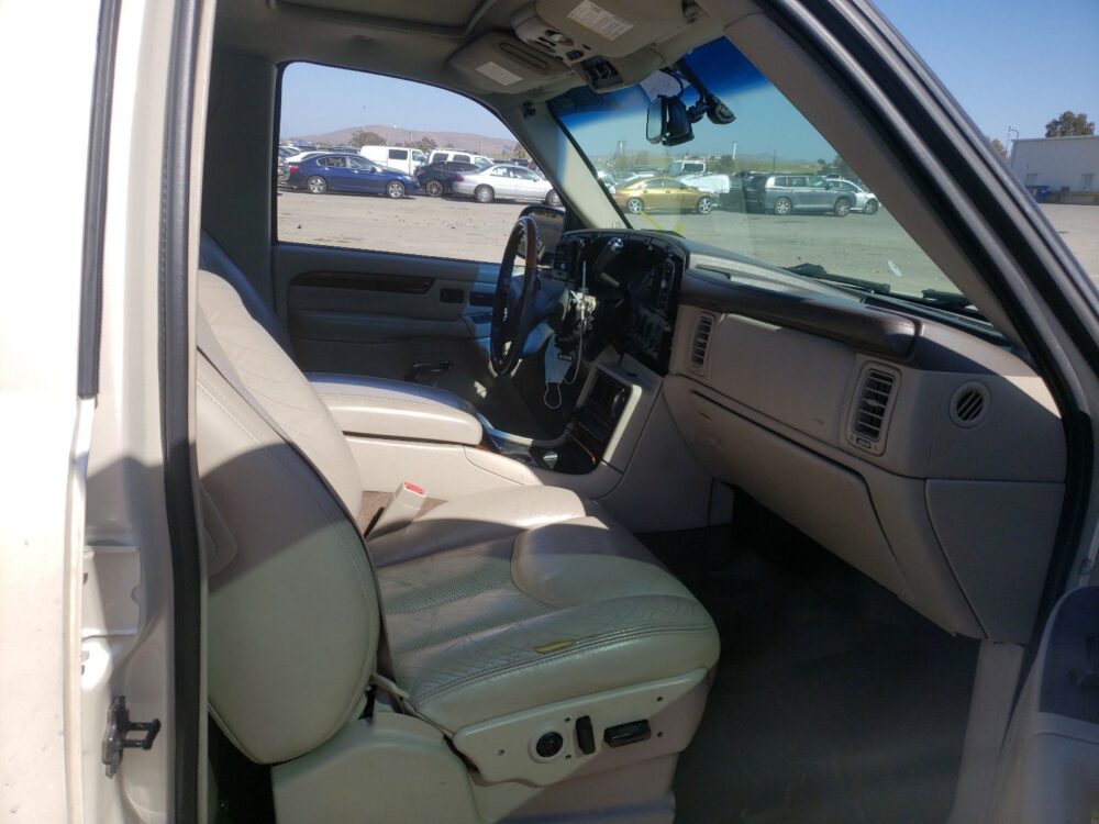 Used 2003 Cadillac Escalade ESV Door Assembly Front LH