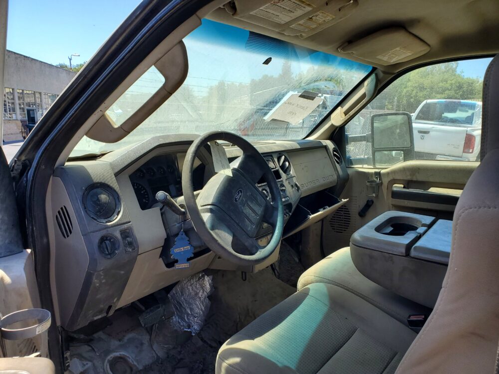 1F8255_3 Used 2008 Ford F-550 Super Duty Fender RH