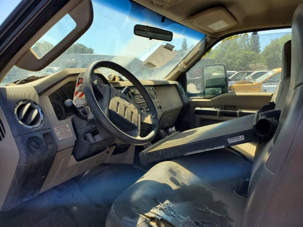 Used 2008 Ford F-350 Super Duty Chassis Control Module AC3Z15604D