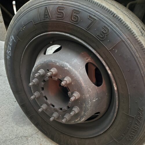 Used 2005 Ford F-550 Super Duty AC Compressor
