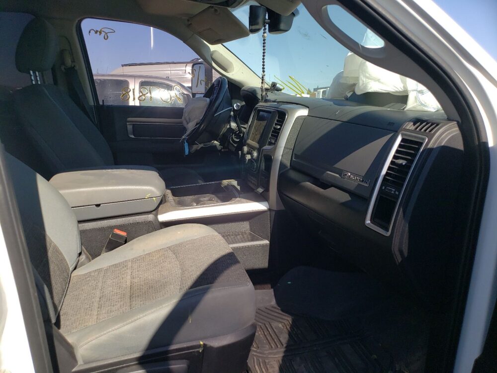 Used 2017 Dodge Ram 3500 Spindle Knuckle Front RH