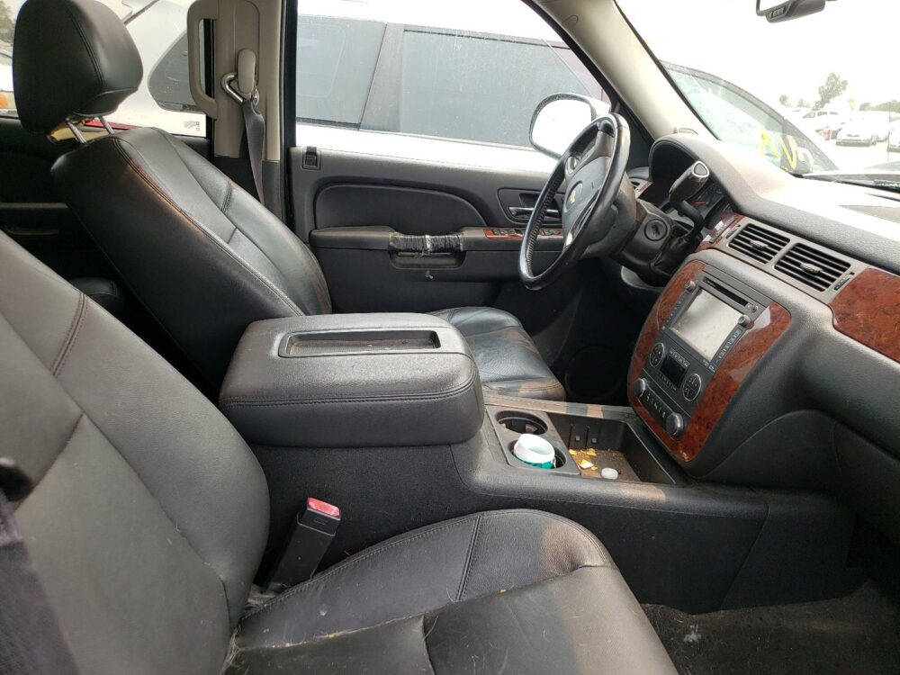 Used 2014 Chevrolet Suburban 1500 Front Lamp LH