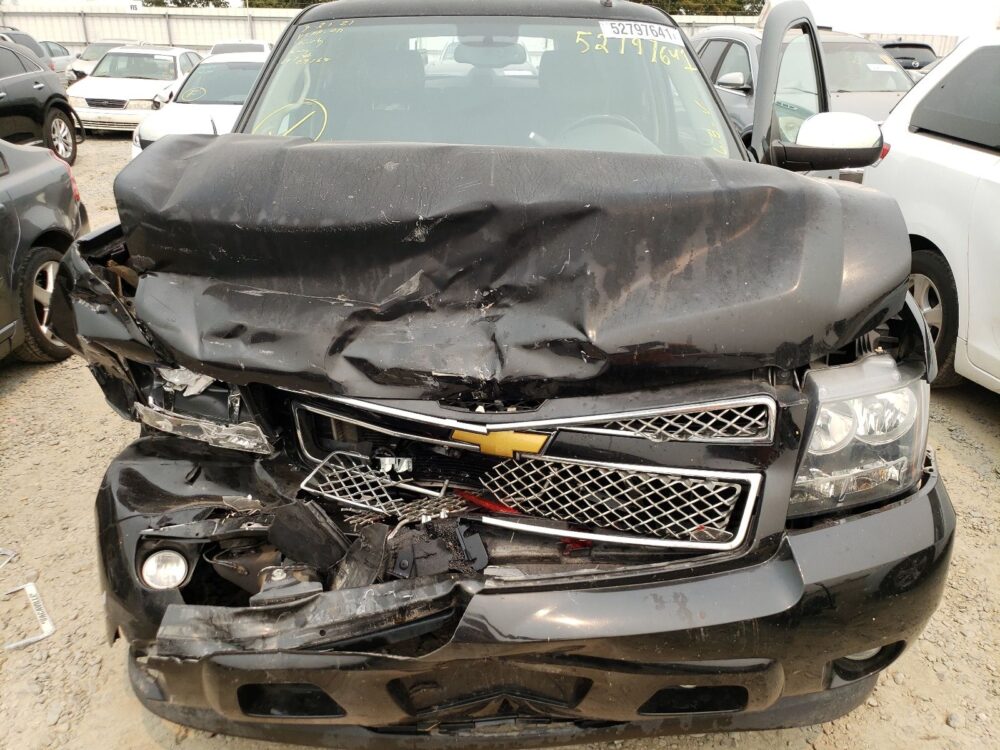Used 2014 Chevrolet Suburban 1500 Front Lamp LH