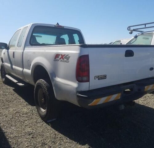 Used 2003 Ford F-250 Super Duty Side View Mirror RH