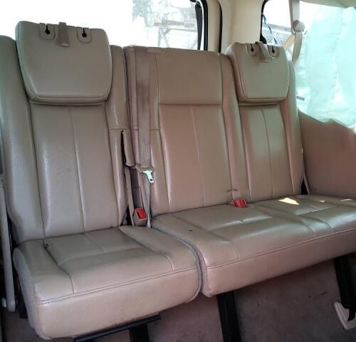 1J8300_8 Used 2009 Ford Expedition Third Seat Switch (Van)
