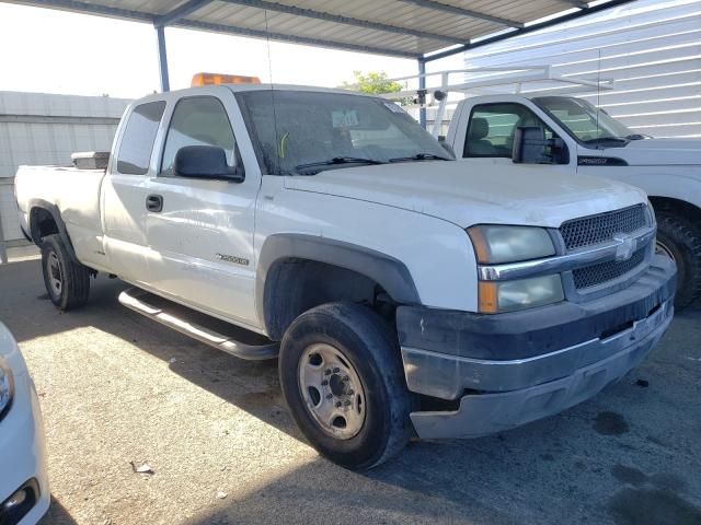 1J8305_0 Used 2003 Chevrolet Silverado 2500 Wheel