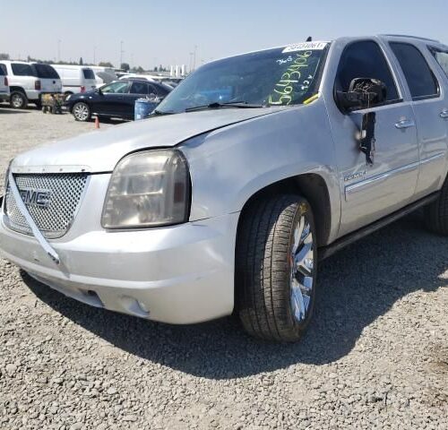Used 2011 GMC Yukon Front Lamp LH