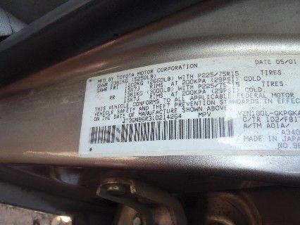 2B6560_8 Used 2001 Toyota 4Runner Air Flow Meter 2220421010