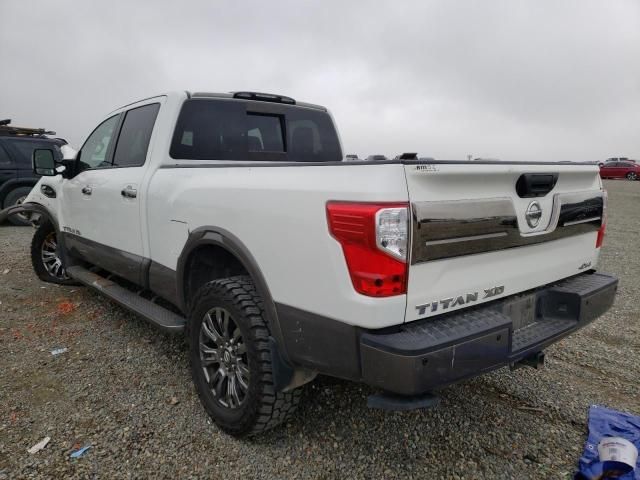 2C8370_0 Used 2017 Nissan Titan XD Decklid Tailgate