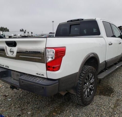 2C8370_8 Used 2017 Nissan Titan XD Decklid Tailgate