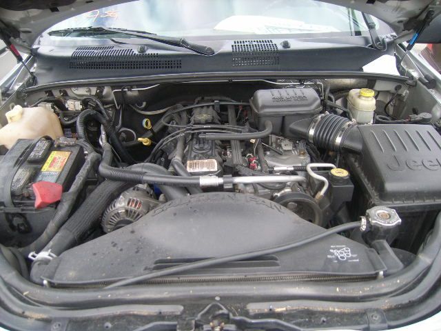 2D6582_7 Used 2004 Jeep Grand Cherokee Transfer Case Assembly