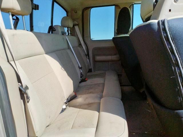 2D8374_7 Used 2004 Ford F-150 Carrier Assembly