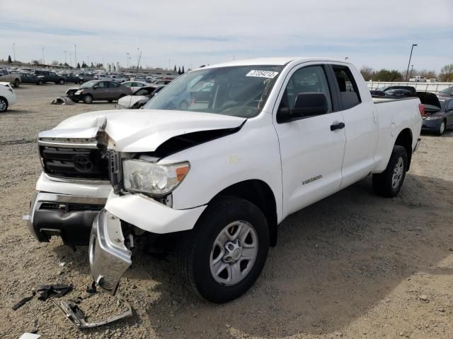 2D8386_0 Used 2012 Toyota Tundra Carpet Front