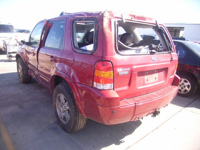 2E6591_3 Used 2005 Ford Escape Chassis Control Module 5L8Z14B321BA