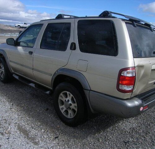Used 2001 Nissan Pathfinder Chassis Control Module 988204W625