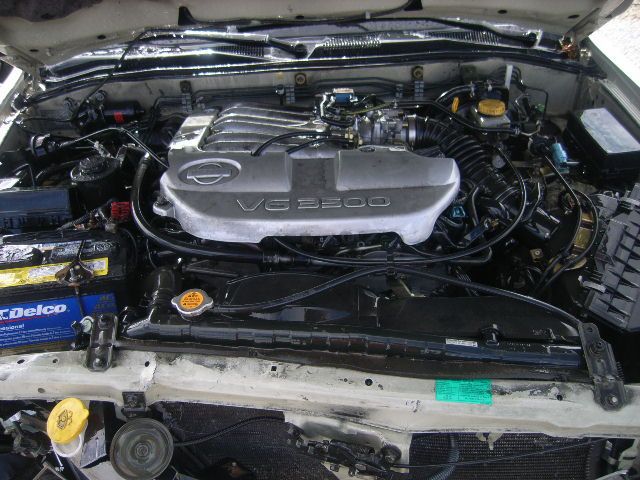 Used 2001 Nissan Pathfinder Chassis Control Module 988204W625