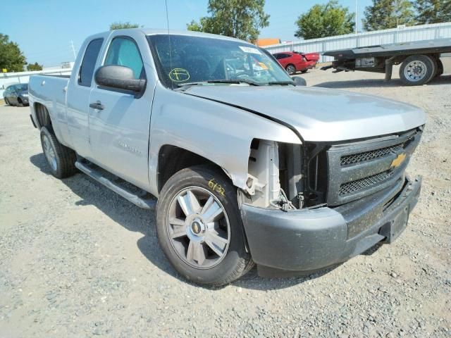 2F8408_0 Used 2012 Chevrolet Silverado 1500 Hitch / Tow Hook / Winch