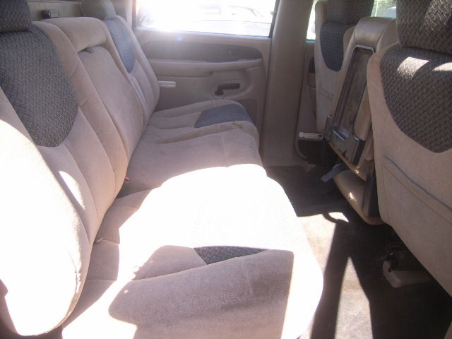 2H6633_6 Used 2002 Chevrolet Avalanche Decklid Tailgate
