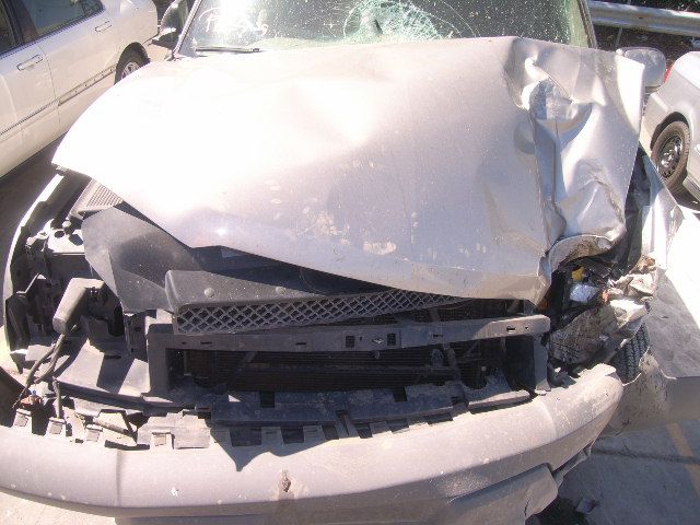 2H6633_7 Used 2002 Chevrolet Avalanche Decklid Tailgate