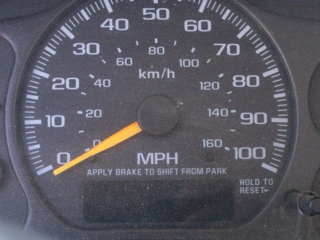 2H6633_8 Used 2002 Chevrolet Avalanche Decklid Tailgate