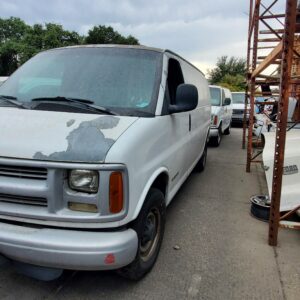 2002 Chevrolet Express 2500 Van Fender LH