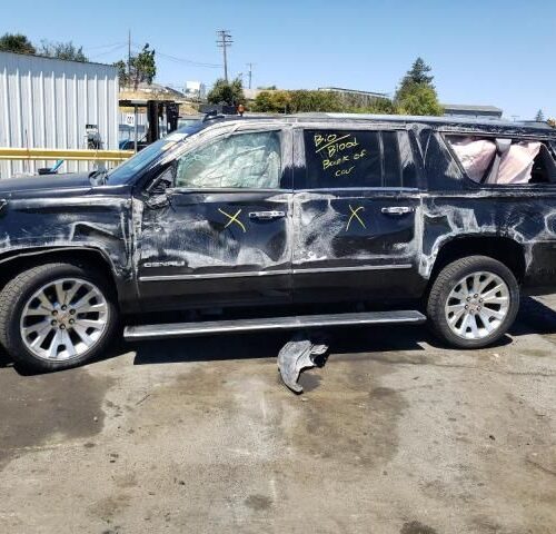 Used 2015 GMC Yukon XL 1500 Navigation / Entertainment Screen