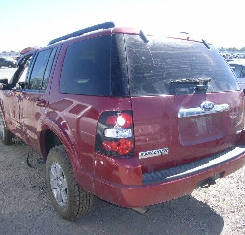 2K6667_3 Used 2010 Ford Explorer Spindle Knuckle Front LH