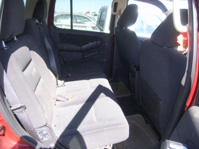 2K6667_6 Used 2010 Ford Explorer Spindle Knuckle Front LH