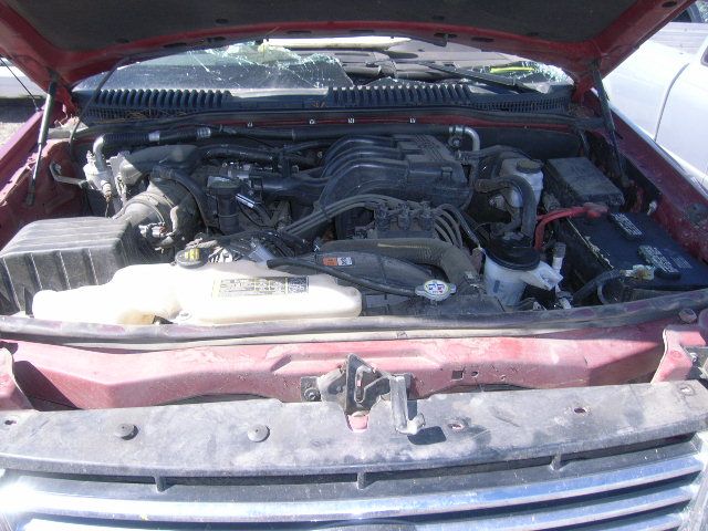 2K6667_7 Used 2010 Ford Explorer Spindle Knuckle Front LH