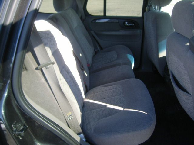 2L6684_6 Used 2003 GMC Envoy Spindle Knuckle Front RH