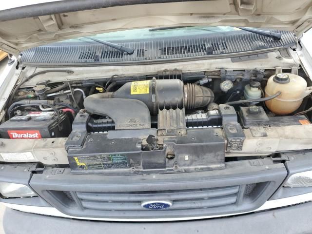 2L8476_6 Used 2003 Ford E-150 Van Fender RH