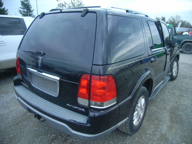 3A6690_4 Used 2004 Lincoln Aviator High Mounted Stop Lamp