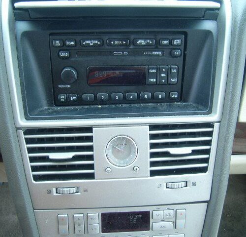 3A6690_9 Used 2004 Lincoln Aviator High Mounted Stop Lamp