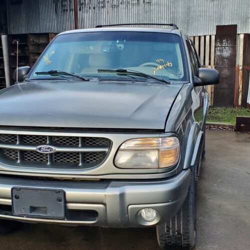 3A8496_2 Used 1999 Ford Explorer Bumper Assembly Rear