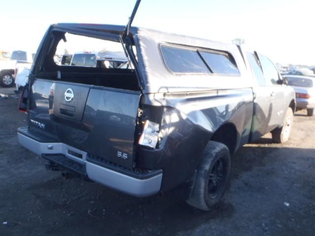 3B6708_4 Used 2006 Nissan Titan Engine / Motor Control Module 23710ZH51A