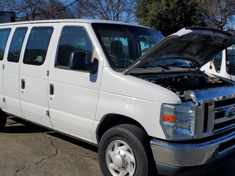 3B8510_0 Used 2013 Ford E-350 Van Door Assembly Rear Back RH