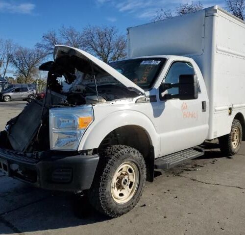 3B8513_0 Used 2015 Ford F-250 Super Duty AC Compressor
