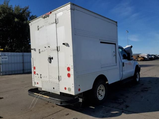 3B8513_8 Used 2015 Ford F-250 Super Duty AC Compressor