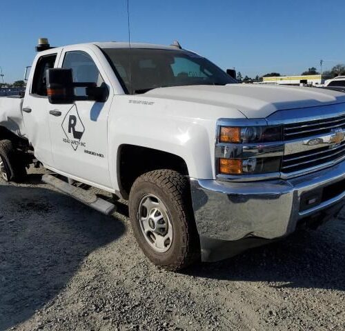 3B8518_1 Used 2017 Chevrolet Silverado 2500 Instrument Face Plate